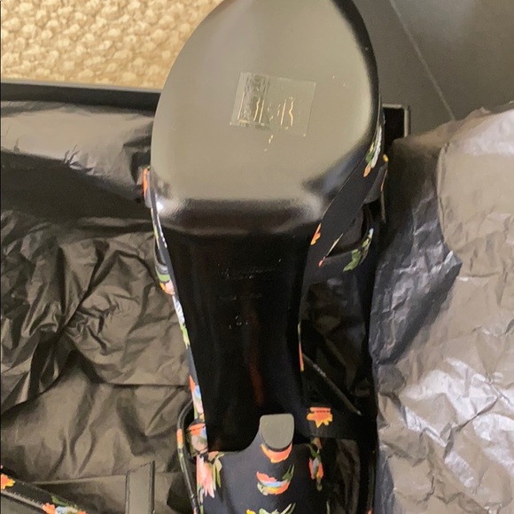 YSL Grungy flower sandals 39 - Picture 5 of 7